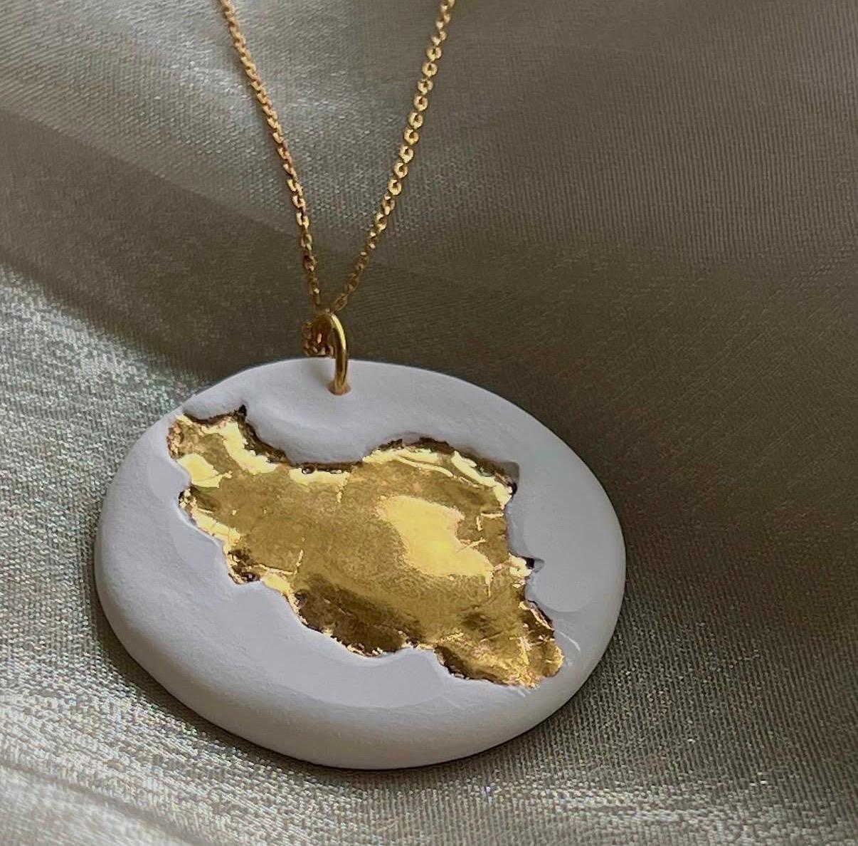Porcelain jewelry artwork 8